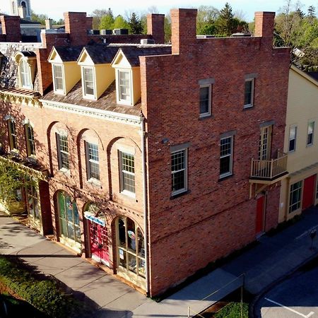 Vine Village Niagara-on-the-Lake Екстериор снимка